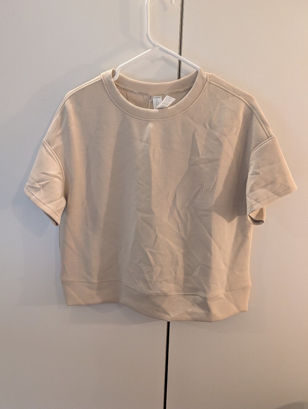 G4 Free Women's Crewneck Short Sleeve Top in Beige - Casual Essential NWT